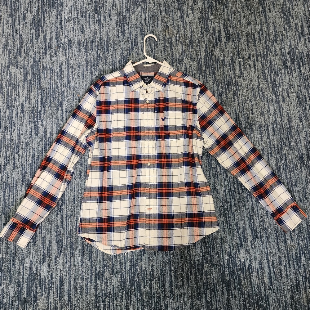 American Eagle Plaid Long Sleeve Button Up